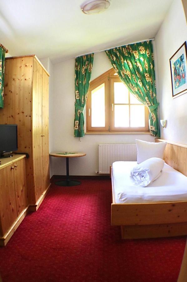 Hotel Garni Litzner Ischgl Exteriör bild