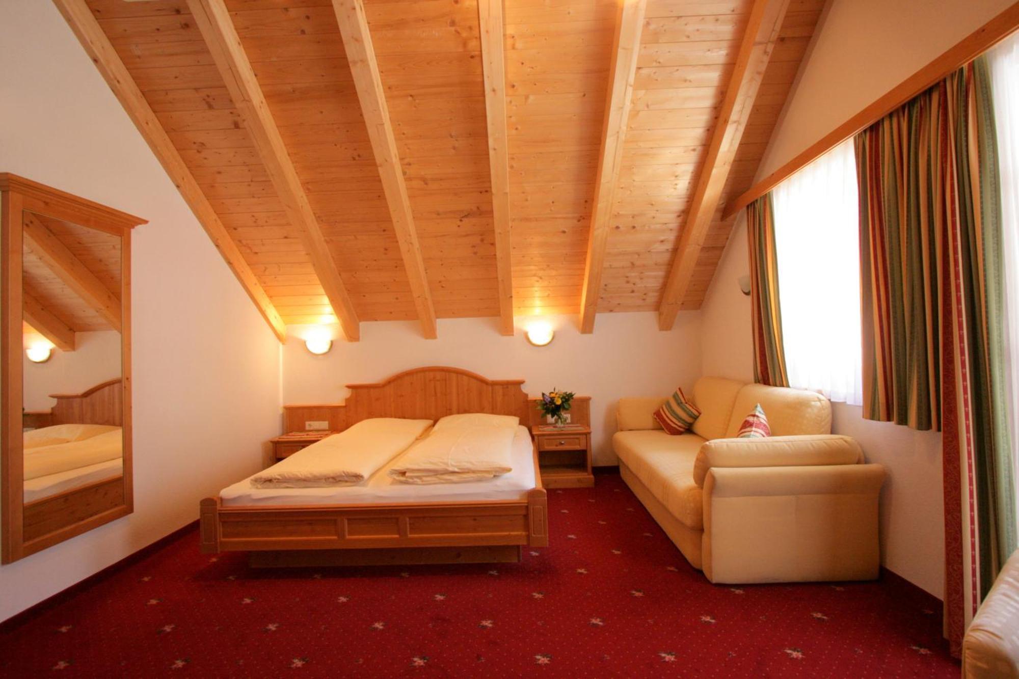 Hotel Garni Litzner Ischgl Exteriör bild